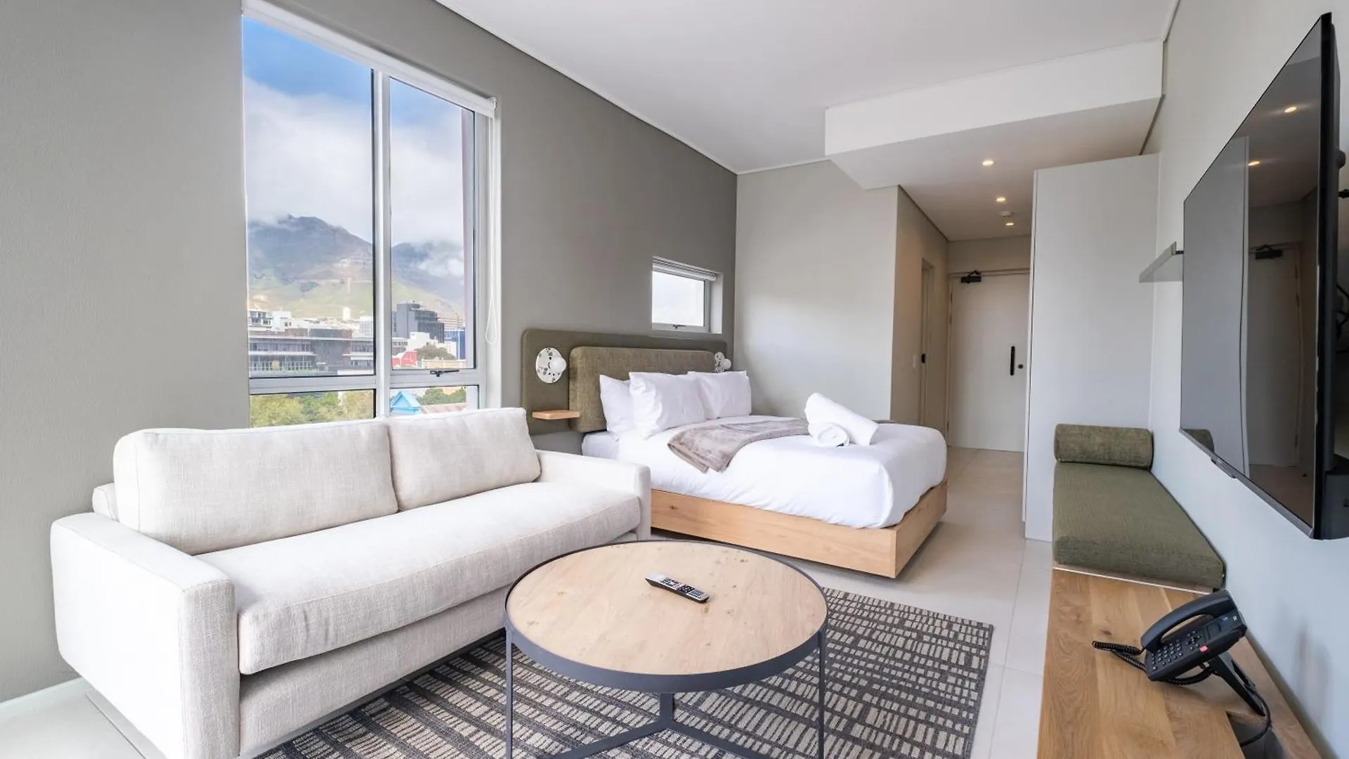 The Rose 706: 7Th Floor Modern Studio Apartment Città del Capo
